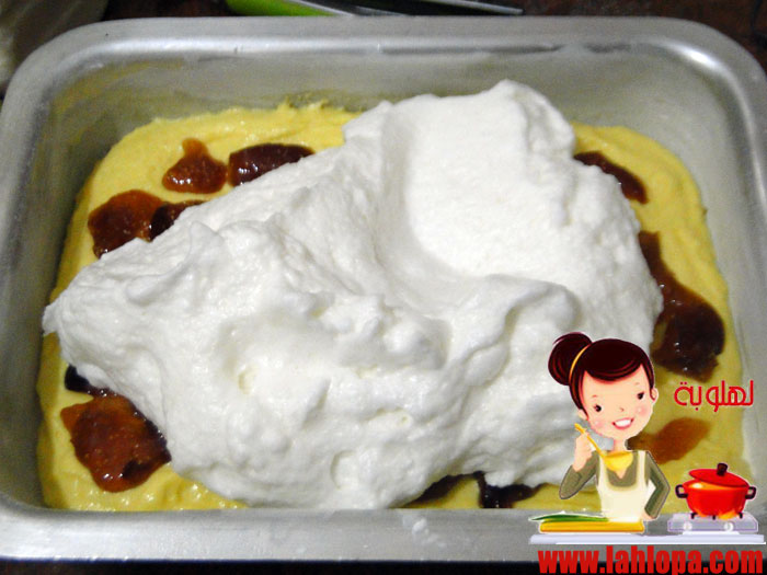 كيكة بالمربى ومارينج بجوزالهند